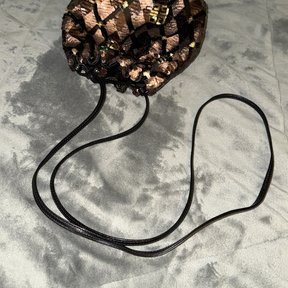 Preloved Givenchy Bucket Sequins 2 Way Bag Remova… - image 6